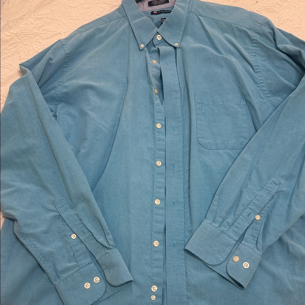 Chaps Light Blue Casual Button-Down Shirt